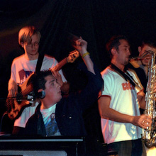 Koncert grupy Ascetic & Refugees of the Groove w klubie Paragraf 51 w Warszawie, 13.10.2002. Photo • Tadeusz Pękacz Sr.