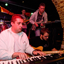 Podczas cyklicznej imprezy Blues Jam Session w Molly Malone's Music Pub w Warszawie, 26.11.2009. Photo • Tadeusz Pękacz Sr.